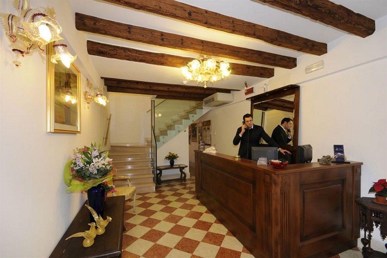 Roulette 3 3* Venedig